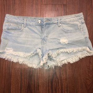 Super light wash Jean shorts